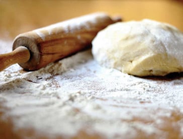 SHOP WITH US - OUR SUPER SIMPLE GUIDE TO CHOOSE THE BEST FLOUR FOR YOUR RECIPES!